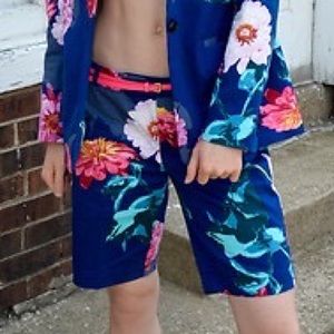 Banana Republic navy and pink peony shorts Sz 14P. NWT